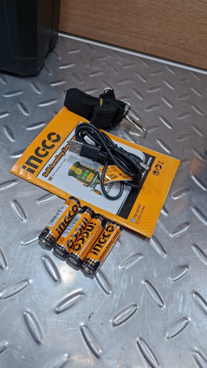 Nivel laser autonivelante industrial rojo ingco hll306505-liqui4