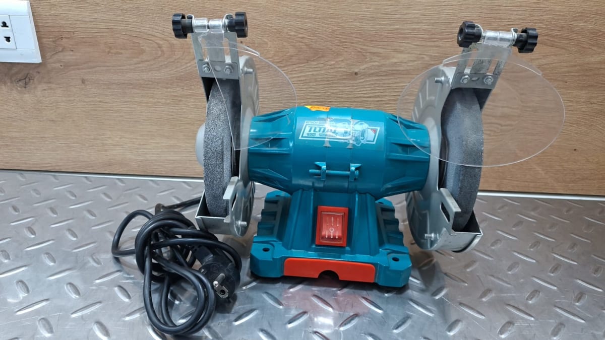 Esmeril de banco 150w 6