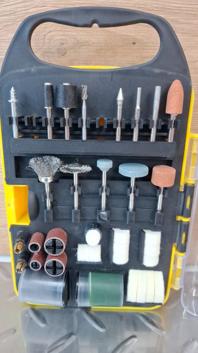 Juego de accesorios para mototool , dremel x 71 pzs uyustools/ PDM071-LI2