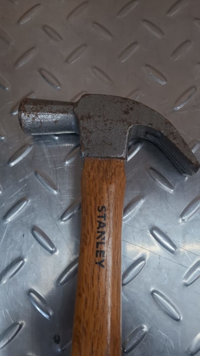 Martillo cabo madera 16oz/ STHT51370-LI1