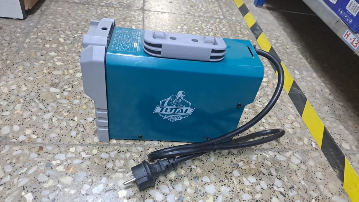 MÁQUINA DE SOLDAR INVERTER 160A MMA 15 LCD TOTAL - TW21602-LI4