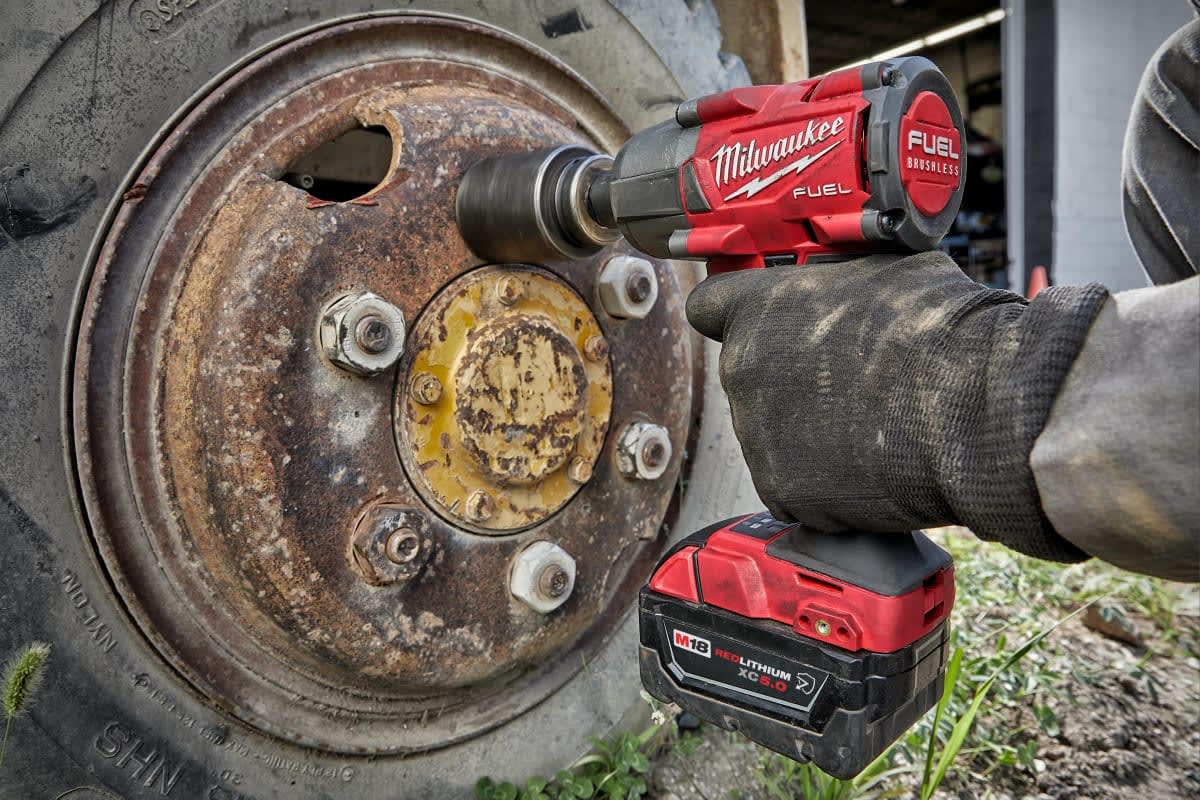 Llave de Impacto Brushless M18 - 881 NM Milwaukee Baretools 2962-201