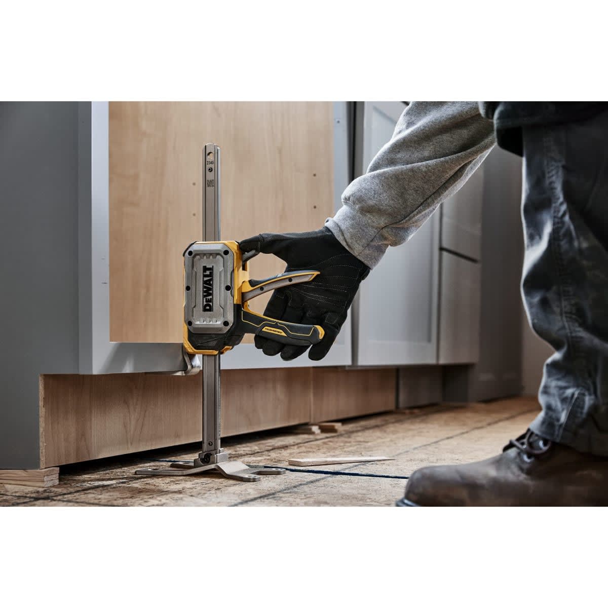 BRAZO DE ELEVACION TOUGHSERIES HASTA 150 KG DEWALT / DWHT835505