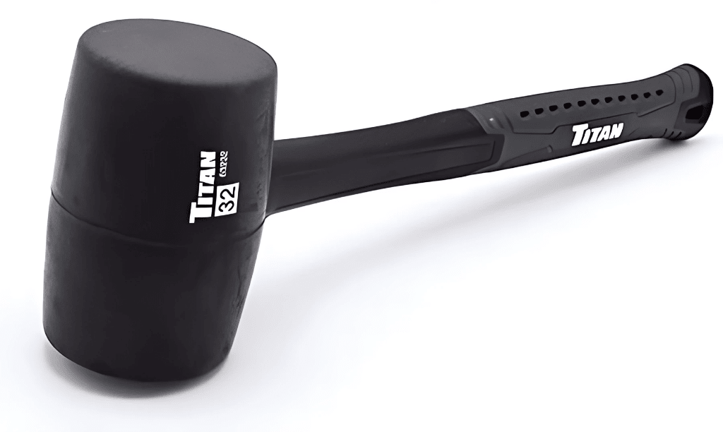 MARTILLO DE GOMA 32 OZ TITAN / TI631251