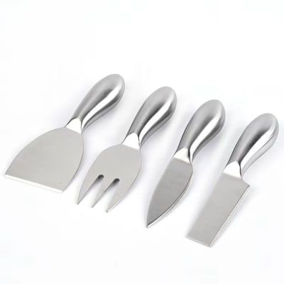 SET DE 4 CUBIERTOS PARA QUESOS DE ALUMINIO1