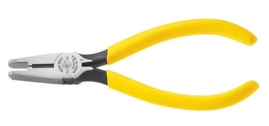 Alicate Punta De 6 C/lateral P/conectores (D234-6)3