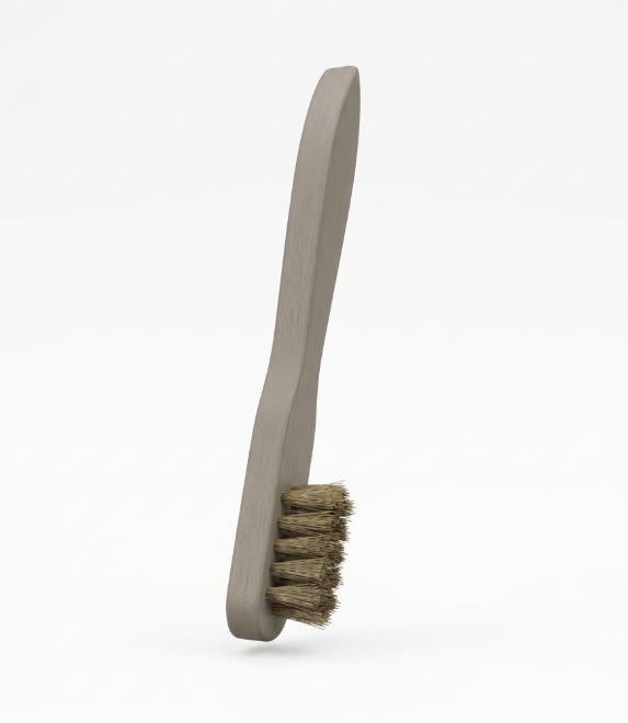 ESCOBILLA LATON ONDULADO BRONCE C/MANGO 3 HILERAS (125.211)2
