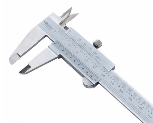 PIE DE METRO  6''  GRAD.  001'' - 0.02 MM (531-128)2