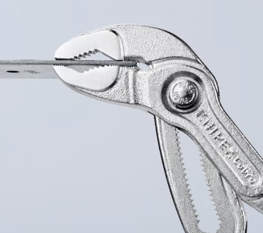 Tenaza Ajustable 10'' Cobra (8703250)7
