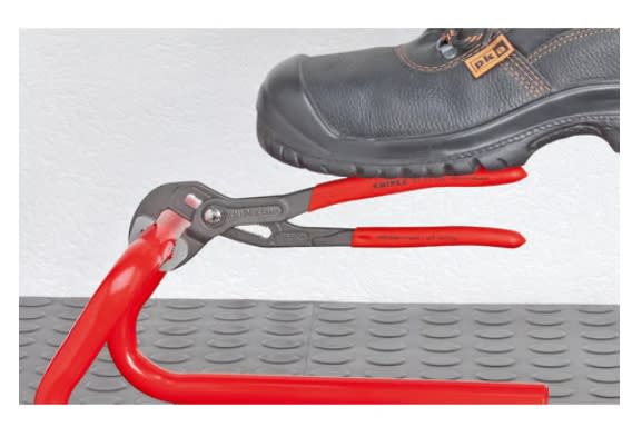 Tenaza Ajustable 10'' Cobra Tt (8702250T)7