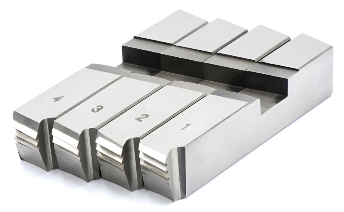 JUEGO DE PEINE NPT HSS 2.1/2'' A 4'' TIPO RIDGID1