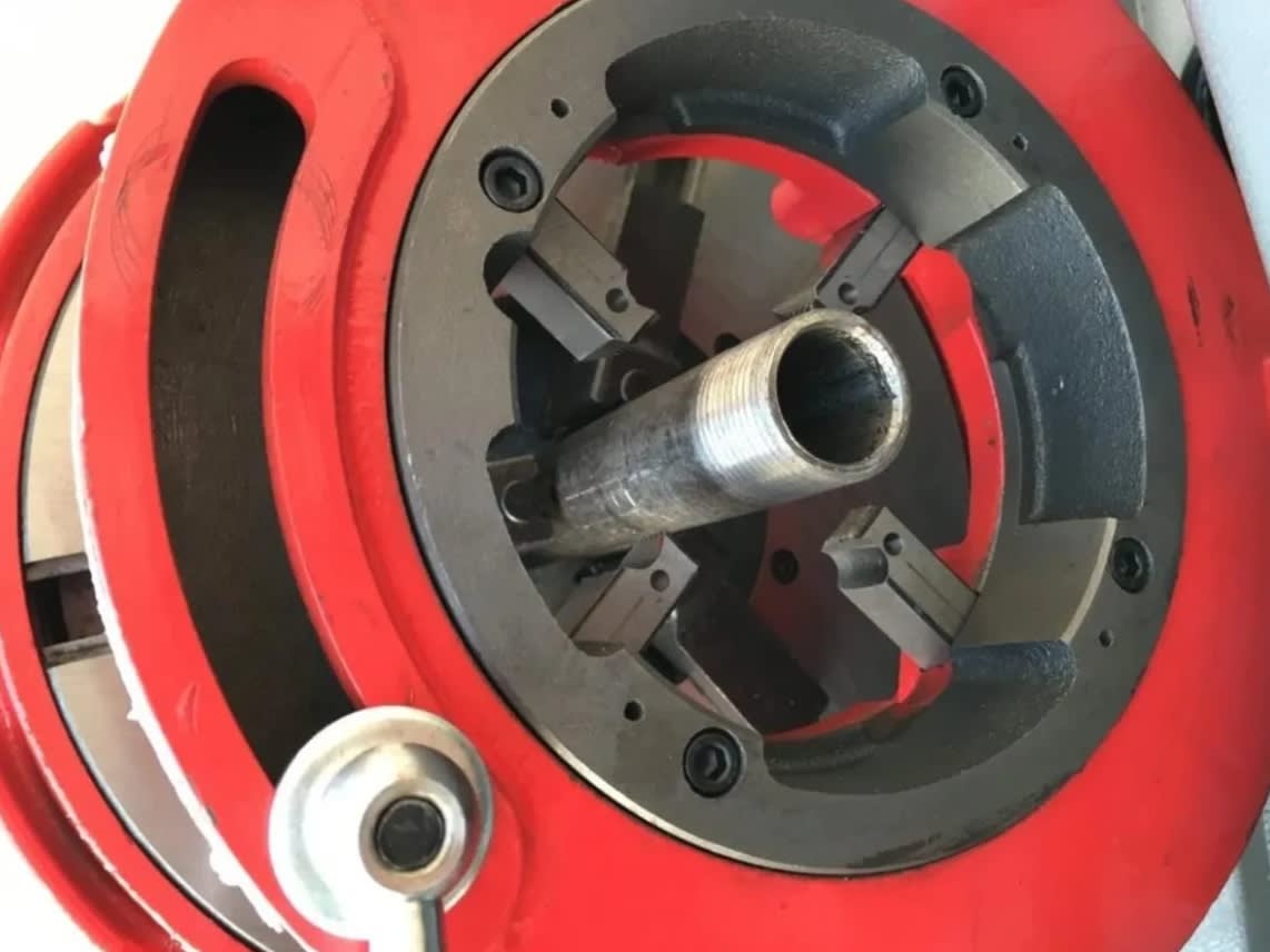 Maquina  Roscadora  De Tubos 1/2'' - 4'' Npt 220v (P100)2