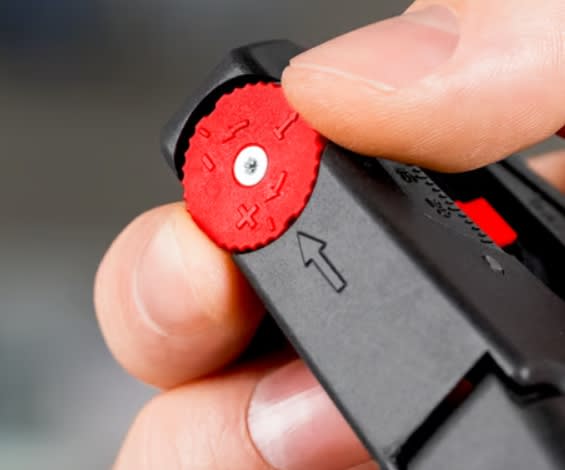 Alicate Pelacable 8'' Autoajustable (1240200)7