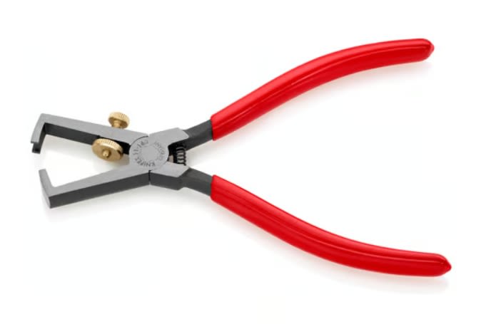 Alicate Pelacable 6'' (1101160)2