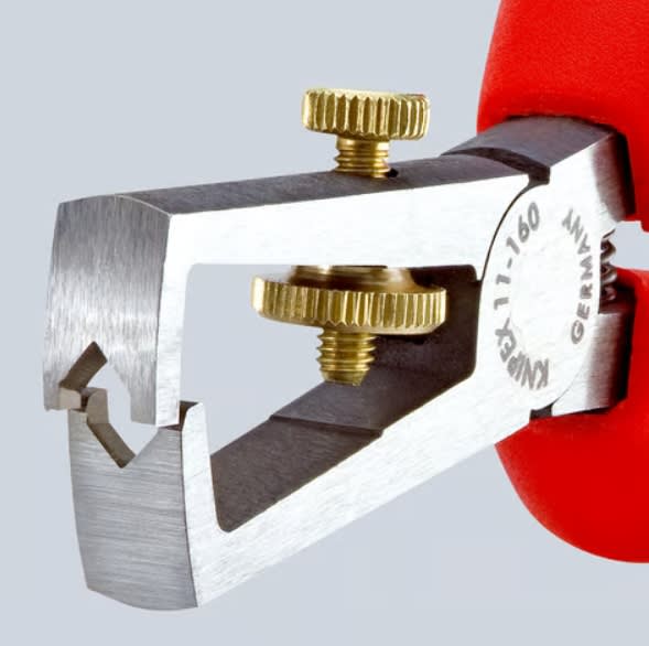 Alicate Pelacable 6'' (1101160)4