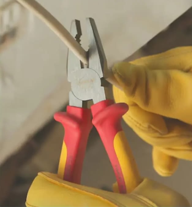 ALICATE UNIVERSAL DE 8'' 1000V (84-002)1