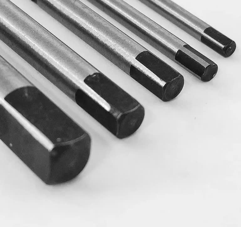 JUEGO DE EXTRACTORES DE PERNO 5 PIEZAS 1/8''-3/4''4