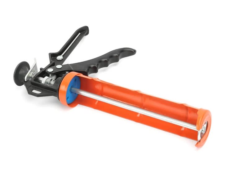 PISTOLA PARA CALAFATEAR DE 9'' ABIERTA (6103750)1