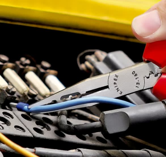 Alicate Media Caña 6  Pelacables (1301160)2