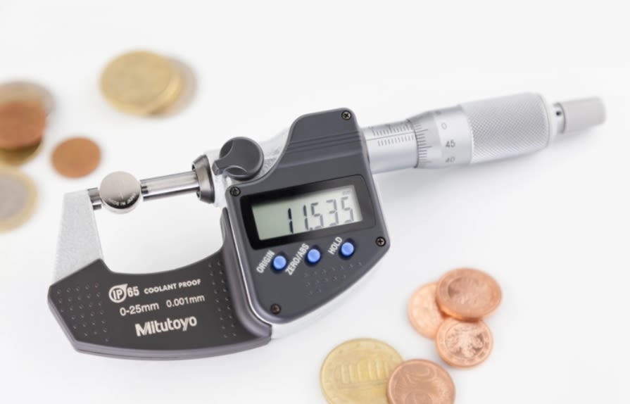 MICROMETRO DIGITAL DE 50 - 75  MM. 2-3'' (293-332)2