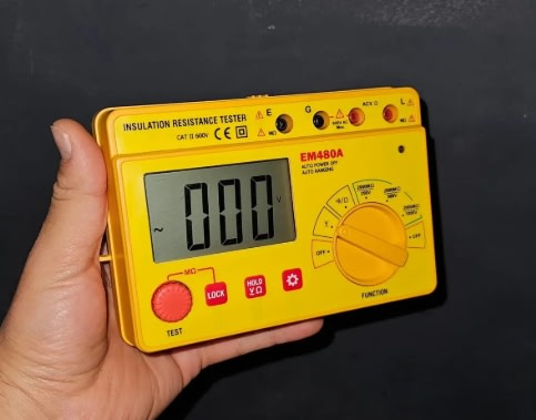 MEDIDOR DE AISLACION (EM480A)3