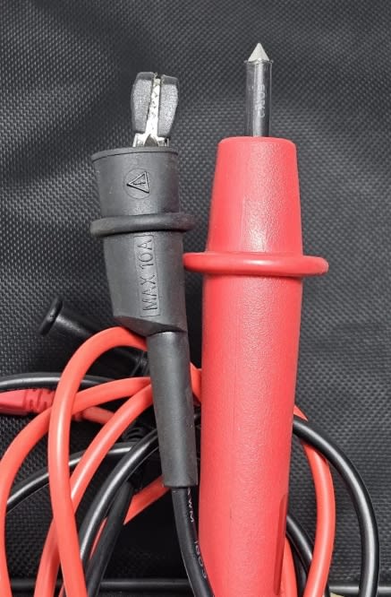 MEDIDOR DE AISLACION (EM480A)5