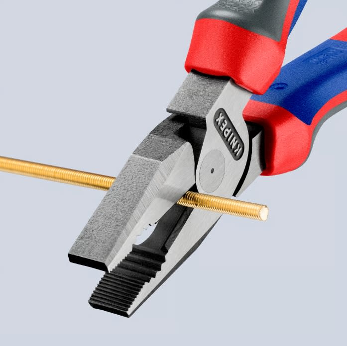 Alicate Universal 8'' Trabajo Pesado (0202200)3