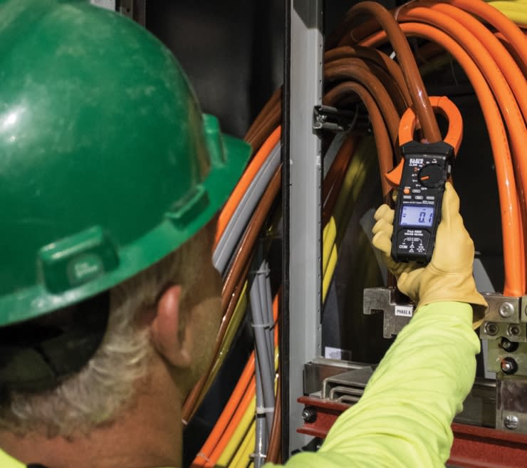 Amperimetro Digital Tenaza 2.000a Ac/dc (cl900)6