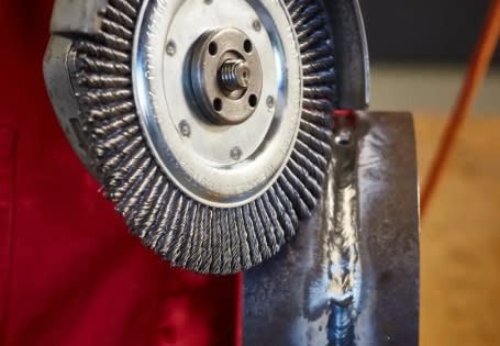 GRATA CIRCULAR ACERO 7'' M14X2 (475.207.48)5