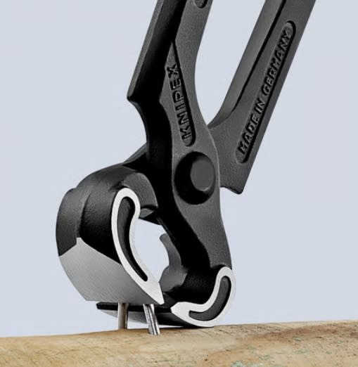 Tenaza Carpintero 9'' M/ Plástico (5001225)5