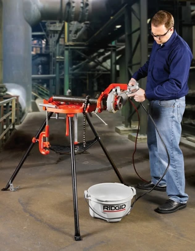 Banco Tripode Prensa Cadena 1/8''- 6'' (460-6)5