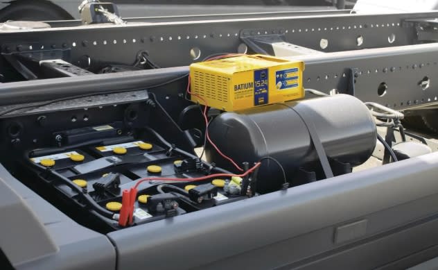 Cargador Baterias Automatico Batium 15.24 (024526)3