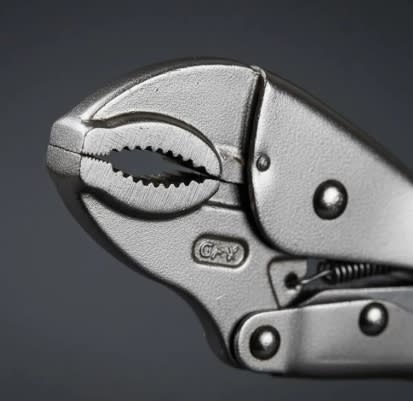 Caimán Boca Curva De 10'' (84-369)1