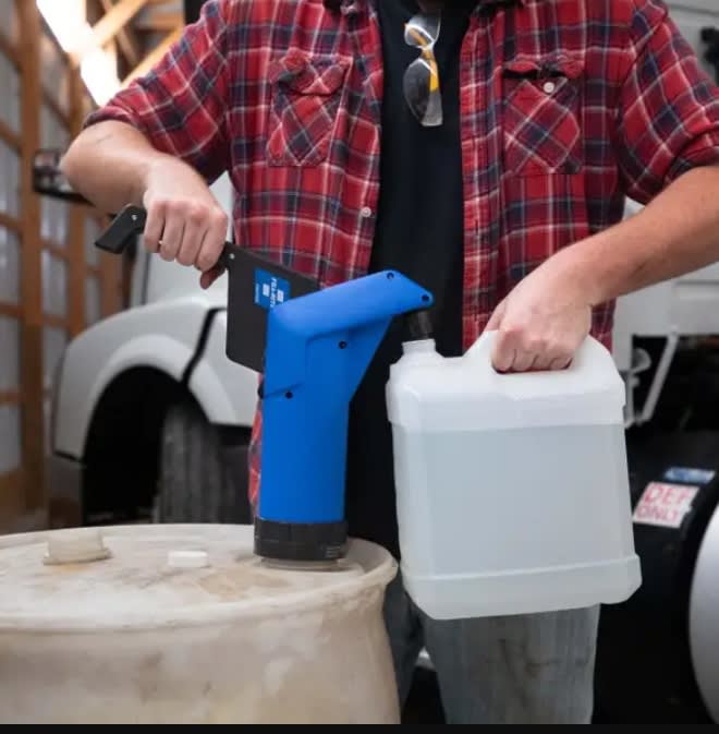 BOMBA TRASVASIJE MANUAL P/AD-BLUE (FRHP32V)5