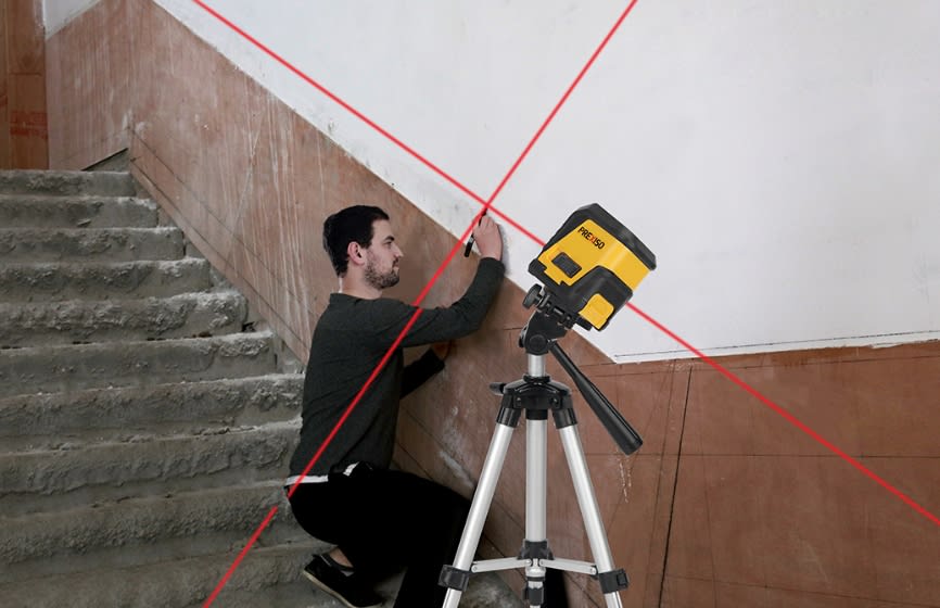 NIVEL LASER 2 LINEAS CRUZADO DE 10 MTS. LASER ROJO (PLC10UT)4