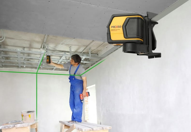 NIVEL LASER 2 LINEAS Y PUNTOS DE 25 MTS LASER VERDE  (P2LC15G)4