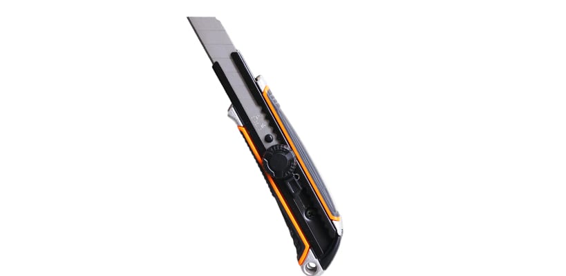 CUCHILLO CORTANTE CUTTER CON MANGO ANTIDESLIZANTE HOJA DE 18 MM L705, SINSEUNG KOREA4