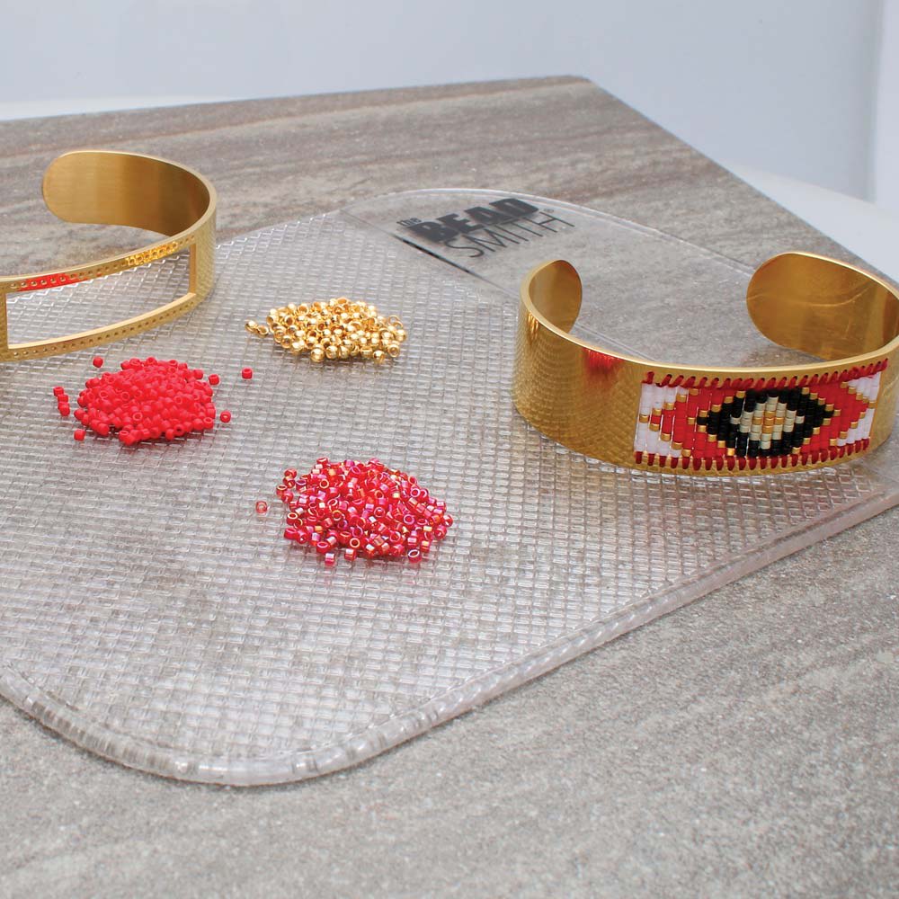 CLEAR STICKY BEAD MAT 7.5 x 5.5 IN2