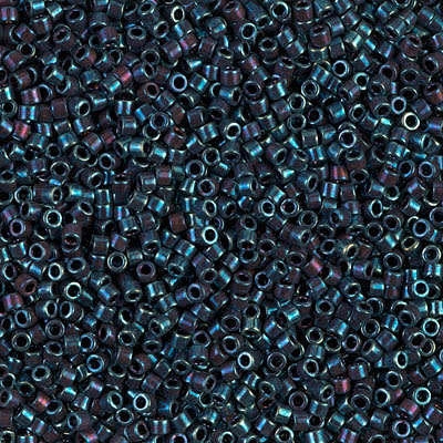 11/0 DELICA HX CUT X 7.2GR/TB EFECTO IRIS3