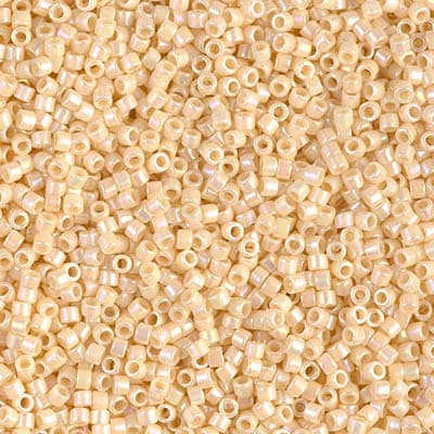 11/0 DELICA X 7.2GR/TB BLANCOS Y CREMAS12