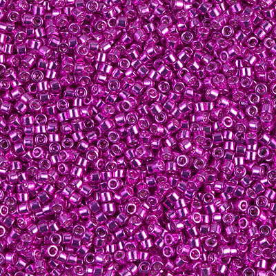 11/0 DELICA X 7.2GR/TB METALICOS BRILLOSOS B32