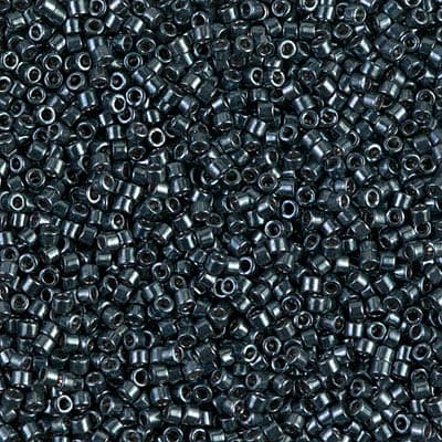11/0 DELICA X 7.2GR/TB METALICOS BRILLOSOS B44
