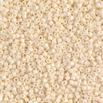 11/0 DELICA X 7.2GR/TB BLANCOS Y CREMAS40