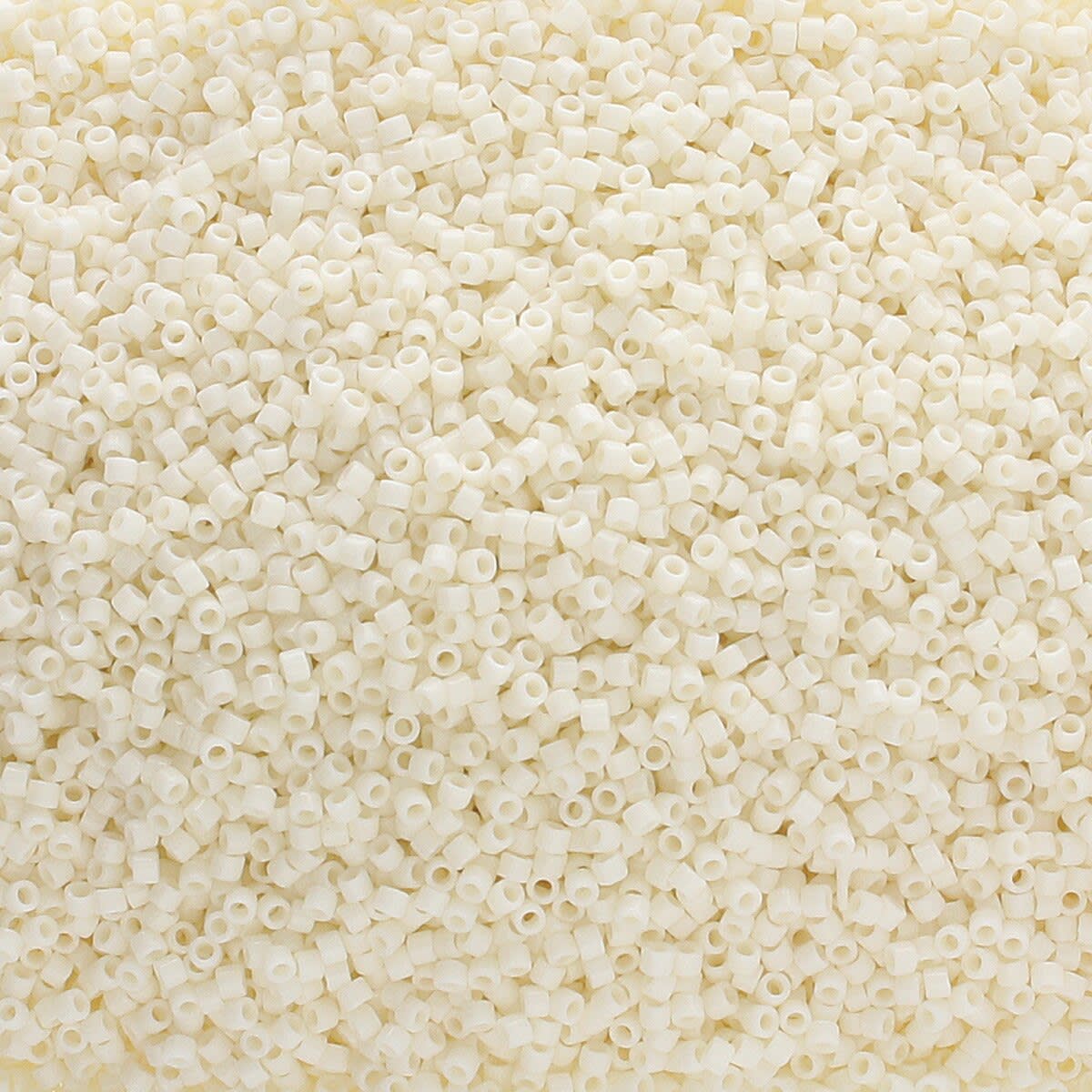 11/0 DELICA X 3GR/TB BLANCOS Y CREMAS21