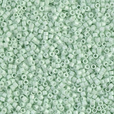 11/0 DELICA X 7.2GR/TB VERDES Y LUMINOUS5