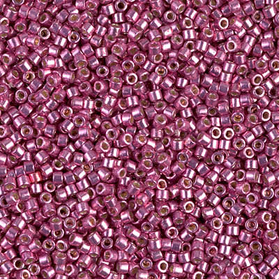 11/0 DELICA X 7.2GR/TB METALICOS BRILLOSOS A 34