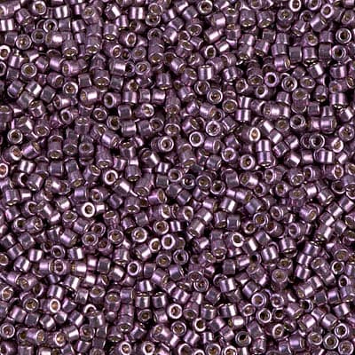 11/0 DELICA X 7.2GR/TB METALICOS BRILLOSOS B6