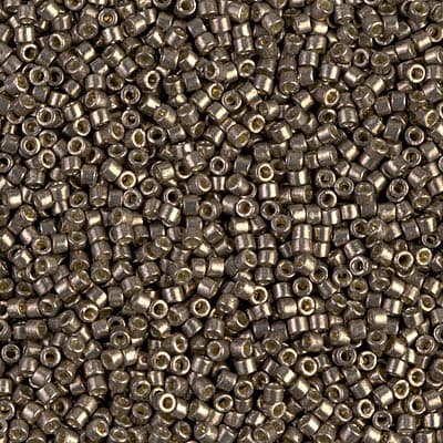 11/0 DELICA X 7.2GR/TB METALICOS BRILLOSOS B8