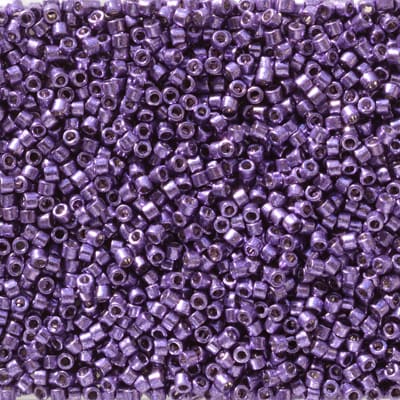 11/0 DELICA X 7.2GR/TB METALICOS BRILLOSOS B19