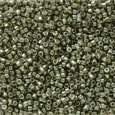 11/0 DELICA X 7.2GR/TB METALICOS BRILLOSOS B22